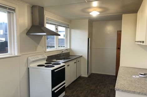Photo of property in 3166 Great North Road, New Lynn, Auckland, 0600