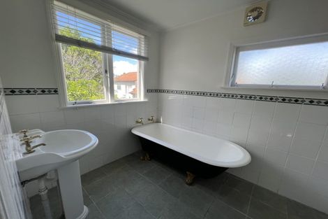 Photo of property in 1/29 Wolsley Avenue, Milford, Auckland, 0620
