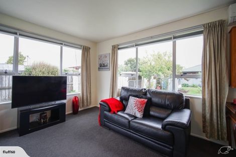 Photo of property in 19 Sturrocks Road, Redwood, Christchurch, 8051