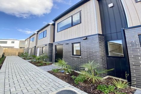 Photo of property in 5/35 Renata Crescent, Te Atatu Peninsula, Auckland, 0610