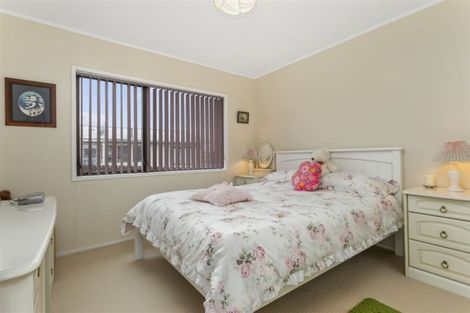 Photo of property in 1/8 Dalmatia Place, Henderson, Auckland, 0612