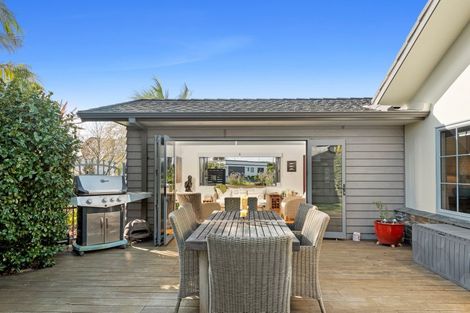 Photo of property in 100 Sovereign Drive, Papamoa Beach, Papamoa, 3118