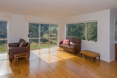 Photo of property in 173 Parkvale Road, Karori, Wellington, 6012