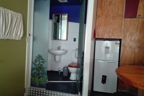 Photo of property in Qba Apartments, 2u/51 Webb Street, Mount Cook, Wellington, 6011