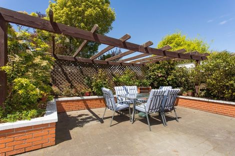 Photo of property in 18 Rembrandt Place, Burnside, Christchurch, 8053