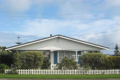 Photo of property in 144 Ngamotu Road, Spotswood, New Plymouth, 4310