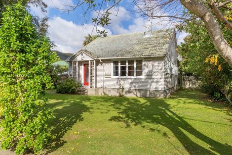 Photo of property in 72 Durham Crescent, Fairfield, Lower Hutt, 5011