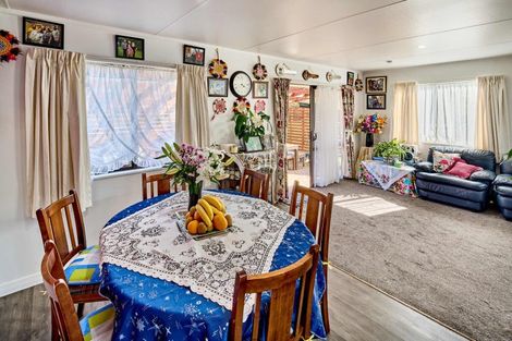 Photo of property in 2 Wellington Road, Wainuiomata, Lower Hutt, 5014