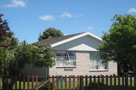 Photo of property in 14 Malabar Crescent, Broomfield, Christchurch, 8042