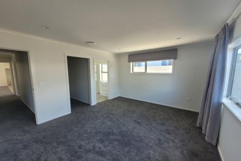 Photo of property in 30 Wrantage Street, Westown, New Plymouth, 4310