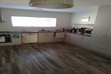 Photo of property in 15 Heaphy Lane, Paerata, 2124