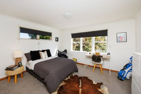 Photo of property in 11 Squires Place, Awapuni, Palmerston North, 4412