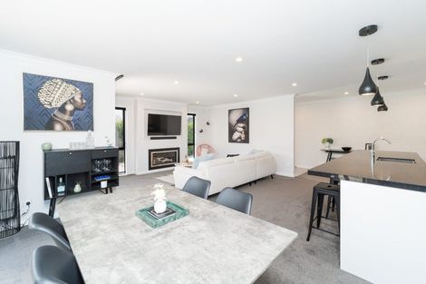 Photo of property in 6 Ngaio Street, West End, Palmerston North, 4412