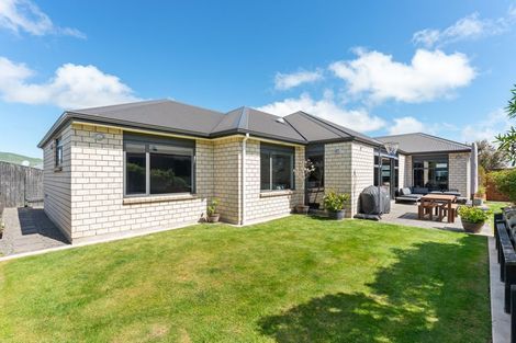 Photo of property in 21 Nelson Avenue, Aotea, Porirua, 5024