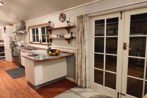 Photo of property in 53 William Street, Petone, Lower Hutt, 5012