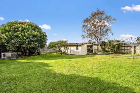 Photo of property in 27 Island View Road, Western Heights, Rotorua, 3015