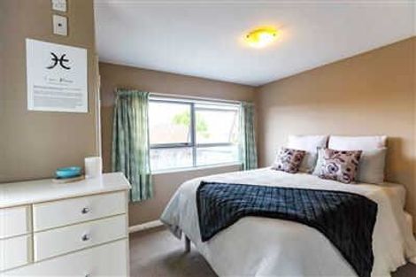 Photo of property in 8a Broadbent Street, Riccarton, Christchurch, 8041