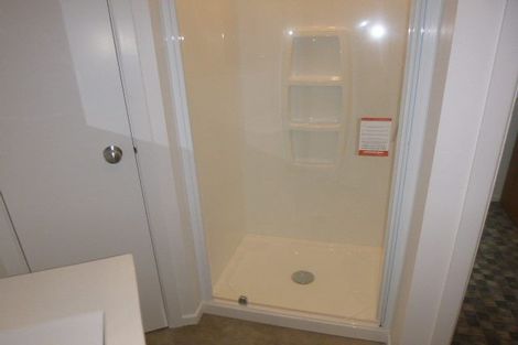 Photo of property in 2b Garden Road, Northland, Wellington, 6012