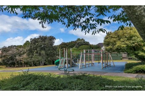 Photo of property in 38 Sailfish Drive, West Harbour, Auckland, 0618