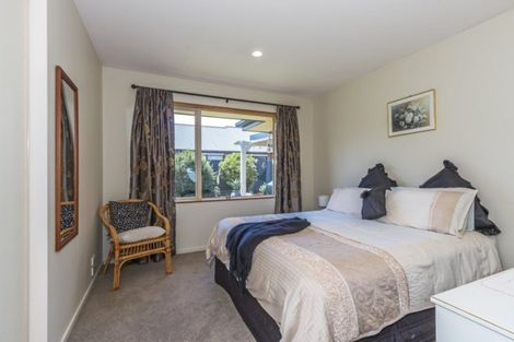 Photo of property in 6 Oratia Grove, Northwood, Christchurch, 8051