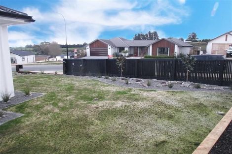 Photo of property in 11 Waireka Road, Rototuna North, Hamilton, 3210