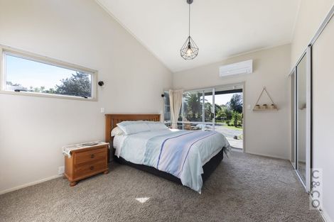 Photo of property in 2246 State Highway 16, Helensville, 0875