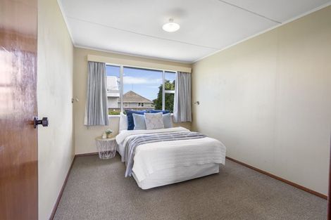 Photo of property in 55 Lismore Street, Merrilands, New Plymouth, 4312