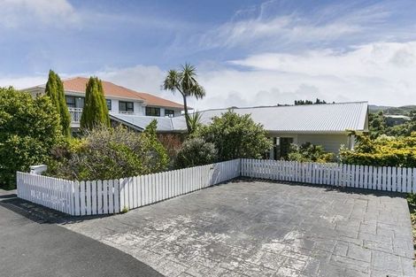 Photo of property in 8 Witham Street, Island Bay, Wellington, 6023