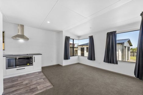 Photo of property in 87 Arthur Crescent, Hilltop, Taupo, 3330