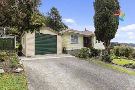 Photo of property in 54 Kowhai Street, Wainuiomata, Lower Hutt, 5014