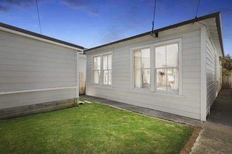 Photo of property in 109 Onepu Road, Lyall Bay, Wellington, 6022