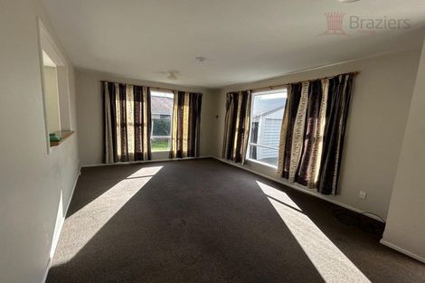 Photo of property in 18 Inwoods Road, Parklands, Christchurch, 8083
