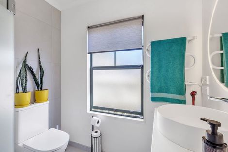 Photo of property in 3/70 Whiteley Street, Moturoa, New Plymouth, 4310