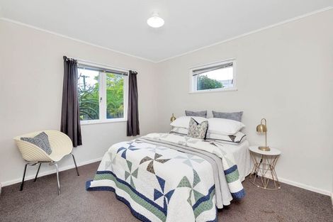 Photo of property in 398 West Coast Road, Glen Eden, Auckland, 0602