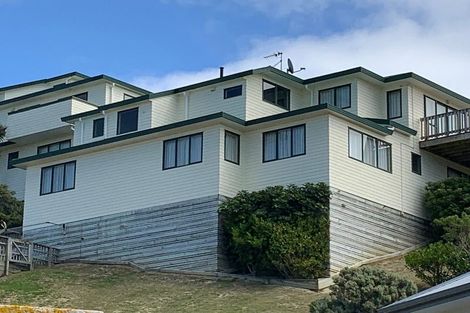 Photo of property in 26 Tattenhall Grove, Churton Park, Wellington, 6037