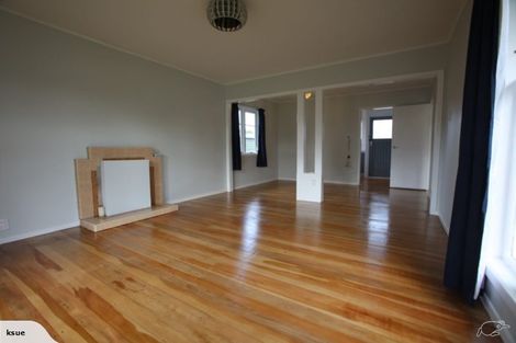 Photo of property in 18 Toru Street, Te Atatu Peninsula, Auckland, 0610