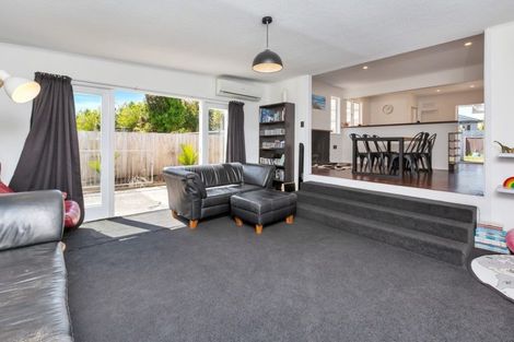 Photo of property in 21 Kokich Crescent, Onerahi, Whangarei, 0110