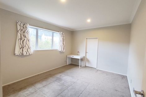 Photo of property in 1a Marina View Drive, Hobsonville, Auckland, 0618