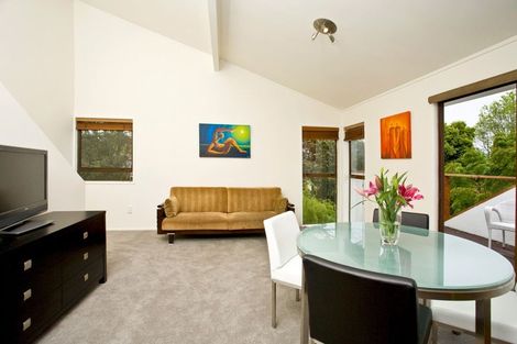Photo of property in 2/28 Bayview Road, Bayview, Auckland, 0629