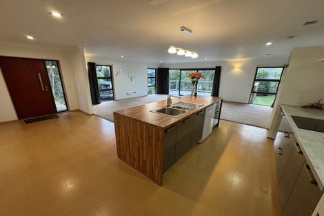 Photo of property in 11 Marion Street, Macandrew Bay, Dunedin, 9014