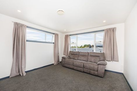 Photo of property in 18 Somerset Crescent, Highbury, Palmerston North, 4412