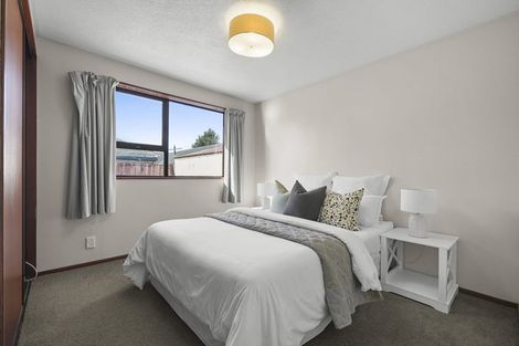 Photo of property in 52 Dunbarton Street, Redwood, Christchurch, 8051