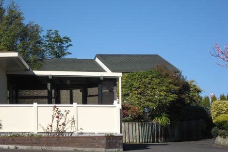 Photo of property in 4/34 Busby Hill, Havelock North, 4130