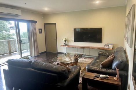 Photo of property in 45 Sunnyvale Road, Massey, Auckland, 0614