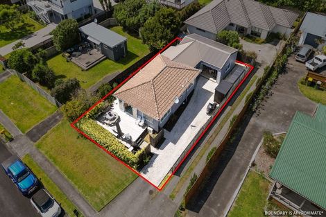 Photo of property in 25 Crispe Road, Clarks Beach, 2122
