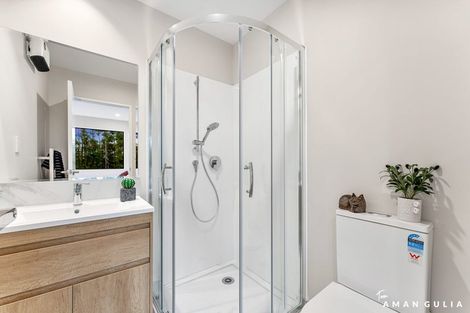 Photo of property in 3 Don Oliver Lane, Glen Eden, 0602