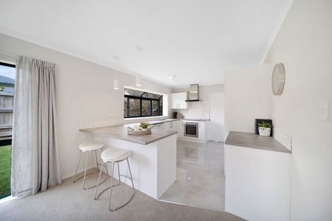 Photo of property in 16 Eastland Road, Flat Bush, Auckland, 2019