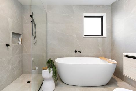 Photo of property in 10a Memorial Avenue, Ilam, Christchurch, 8053