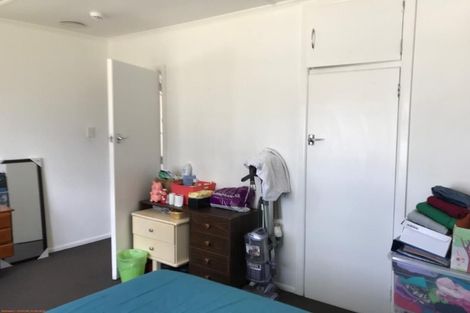 Photo of property in 27 Collins Road, Melville, Hamilton, 3206