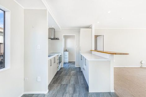 Photo of property in 2b Kintara Drive, Massey, Auckland, 0614